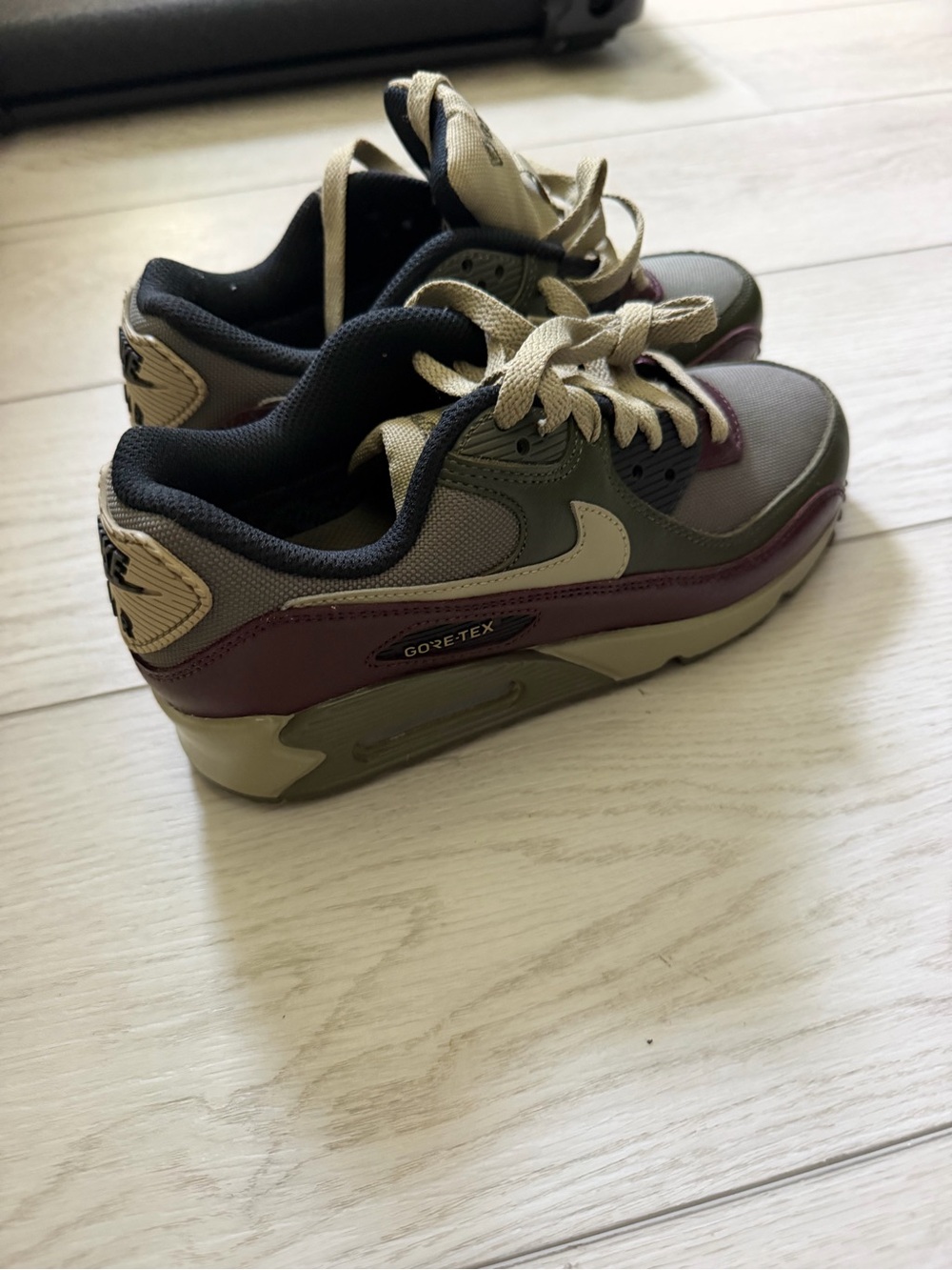 Nike kids Sneakers in Olive Green, Maroon & Cream Brand New